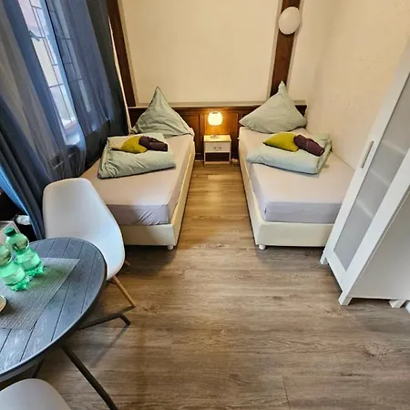 Hotel&hostel Hotel *
