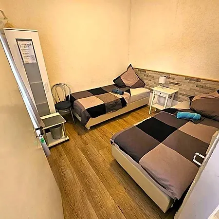 & Hotell