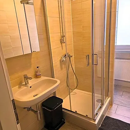 & Hotell
