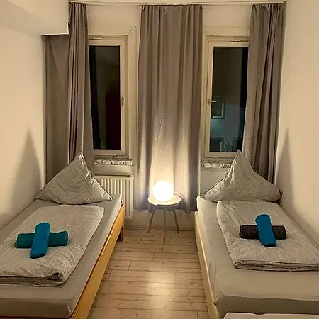 & Hotell
